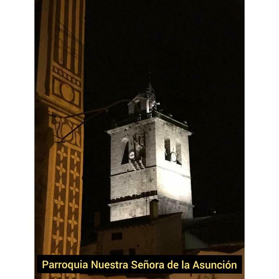 Los Callejones Arenas de San Pedro Luaran gambar